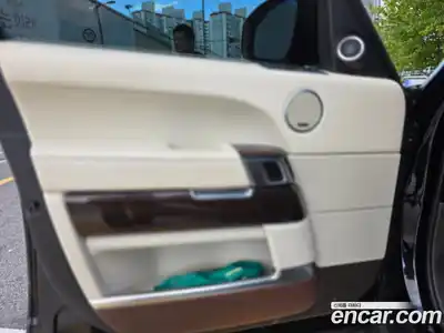 Land Rover Range-Rover 2017 4.4 Автомат в Москве № 316452, миниатюра 5