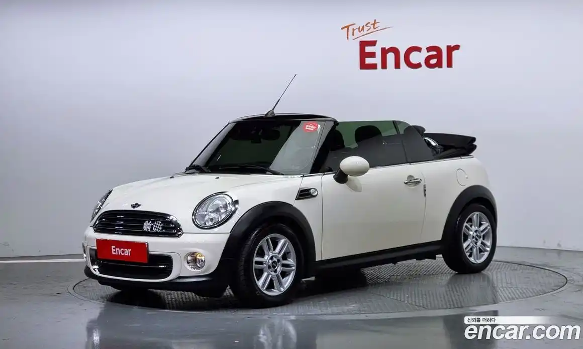 Mini Cooper Convertible 2014 1.6 Автомат в Москве № 317233, фото 1