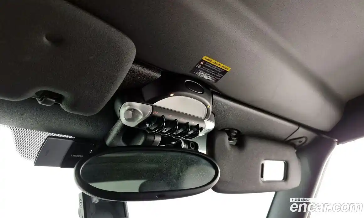 Mini Cooper Convertible 2014 1.6 Автомат в Москве № 317233, фото 20