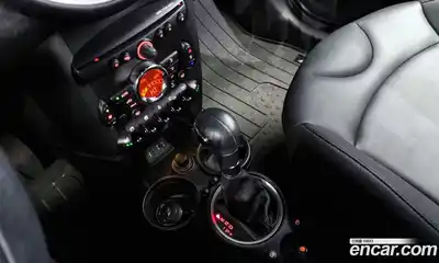 Mini Cooper Convertible 2014 1.6 Автомат в Москве № 317233, миниатюра 9