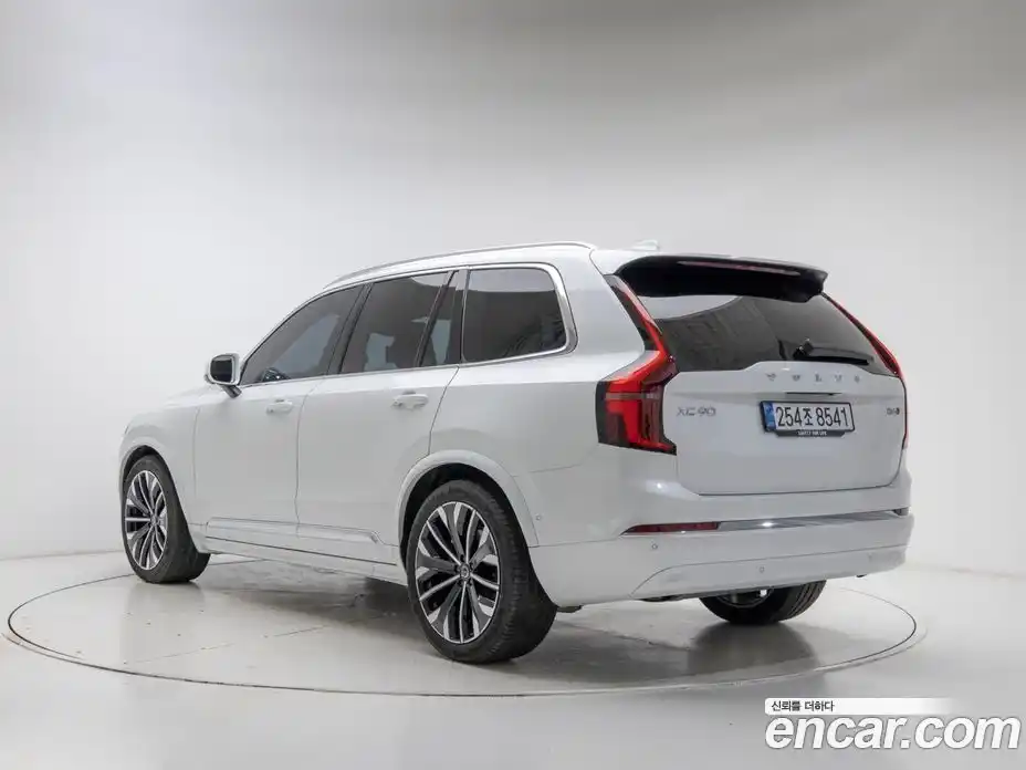 Volvo XC90 2026 2.0 Автомат в Москве № 326190, фото 4