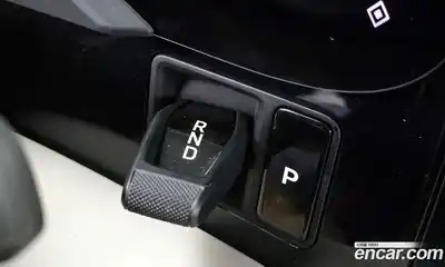 Porsche Taycan 2021 0.1 Автомат в Москве № 344435, миниатюра 2