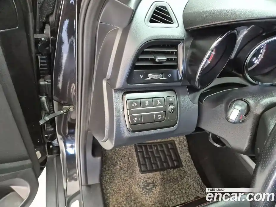 SsangYong TIBOLI 2018 1.6 Автомат в Москве № 35723, фото 5