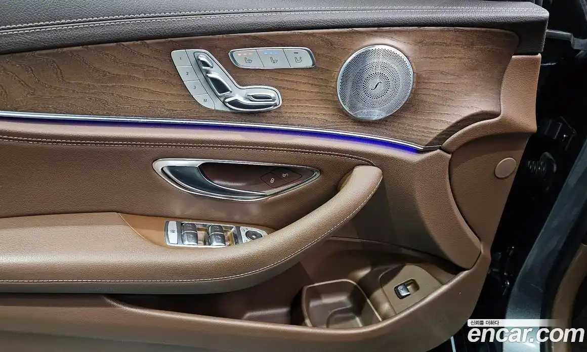 Mercedes-Benz E-Class 2020 2.0 Автомат в Москве № 372174, фото 17