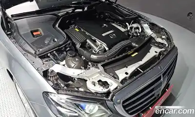 Mercedes-Benz E-Class 2020 2.0 Автомат в Москве № 372174, миниатюра 6