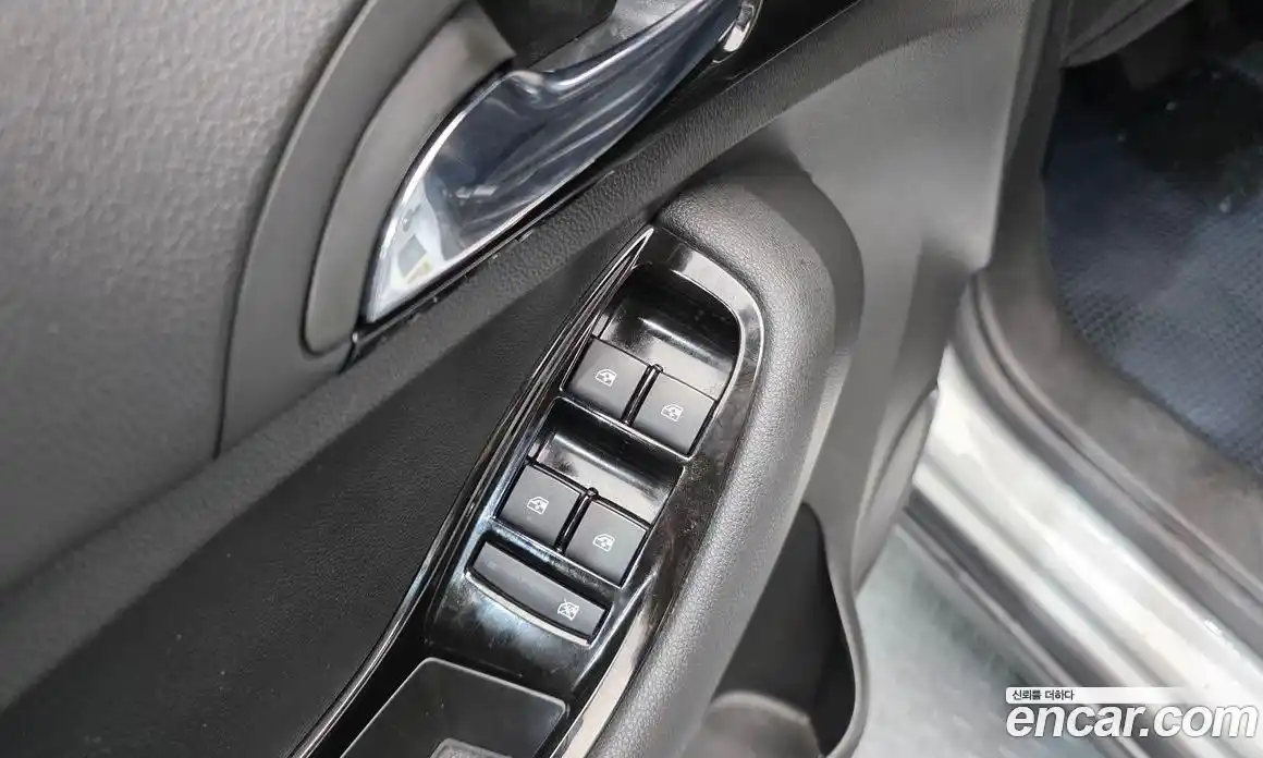 Chevrolet Orlando 2015 2.0 Автомат в Москве № 40587, фото 13