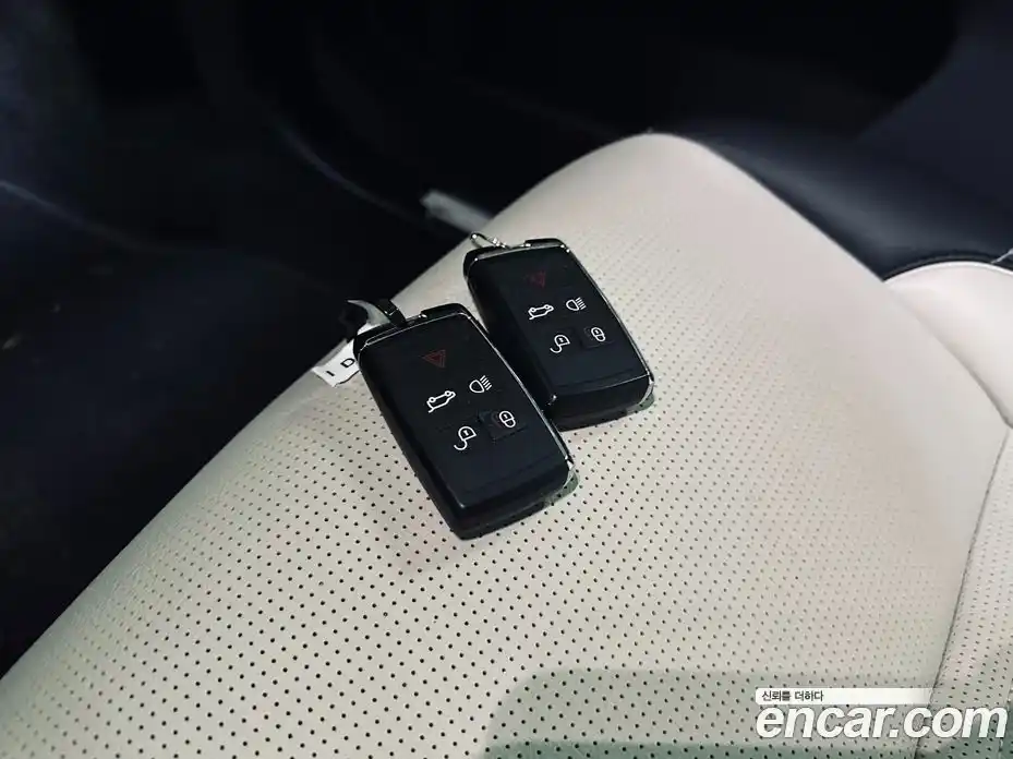 Land Rover Discovery Sport 2025 2.0 Автомат в Москве № 416454, фото 13