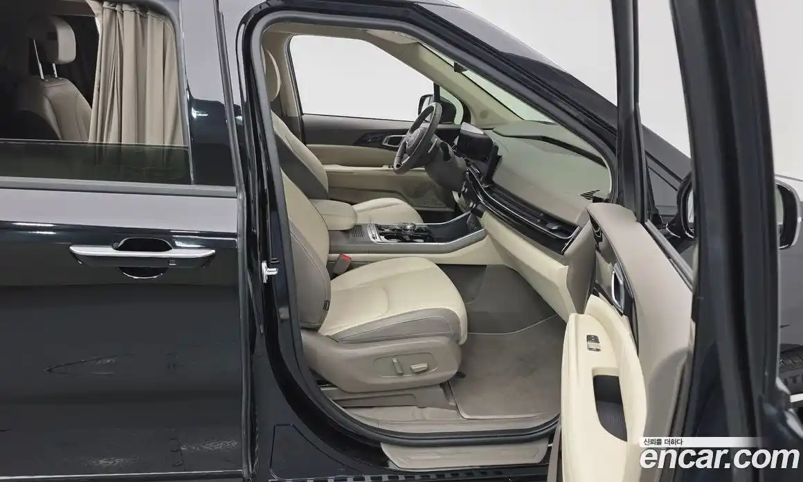 Kia Canival 2024 3.5 Автомат в Москве № 451815, фото 11