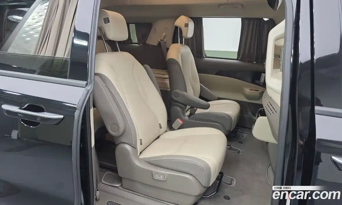 Kia Canival 2024 3.5 Автомат в Москве № 451815, фото 12