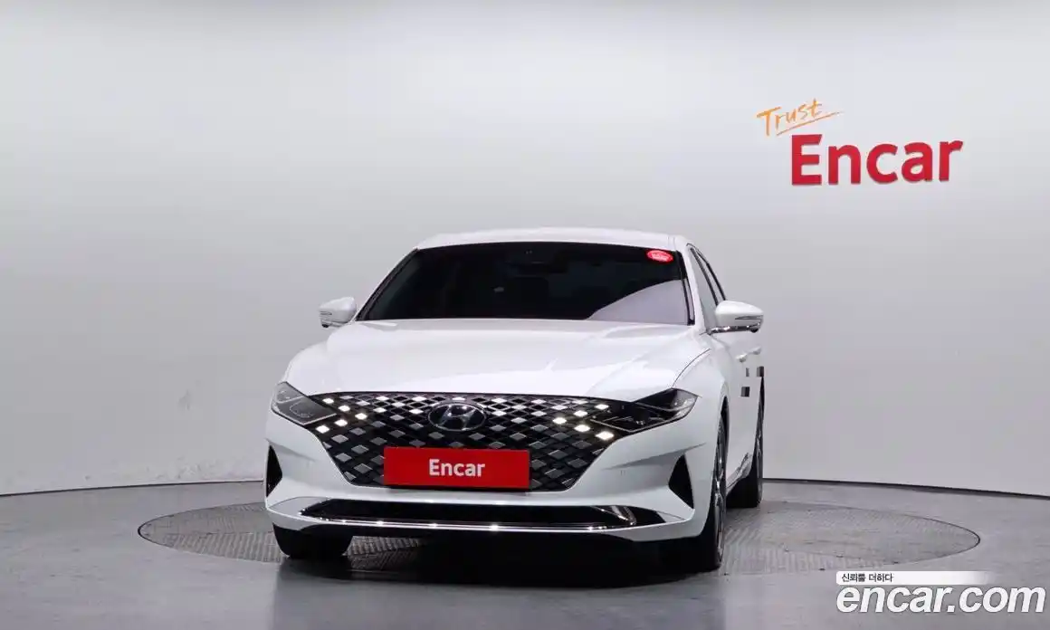 Hyundai Grandeur 2022 2.5 Автомат в Москве № 458851, фото 3