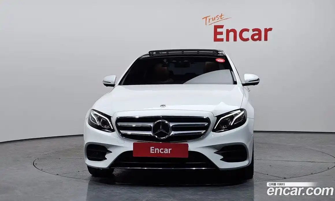 Mercedes-Benz E-Class 2020 2.0 Автомат в Москве № 466362, фото 3