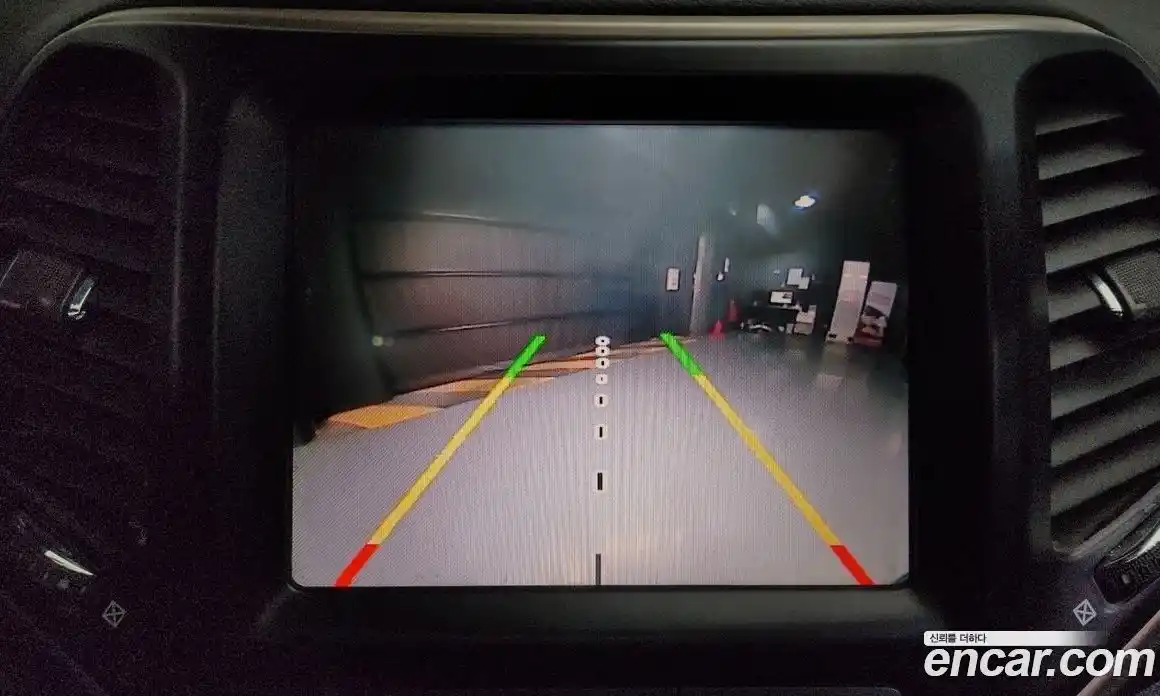 Jeep Cherokee 2015 2.4 Автомат в Москве № 472851, фото 15