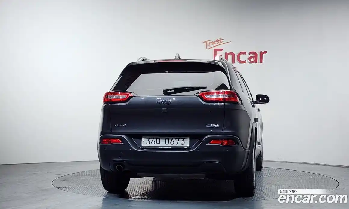 Jeep Cherokee 2015 2.4 Автомат в Москве № 472851, фото 4