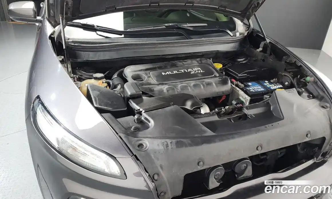 Jeep Cherokee 2015 2.4 Автомат в Москве № 472851, фото 6