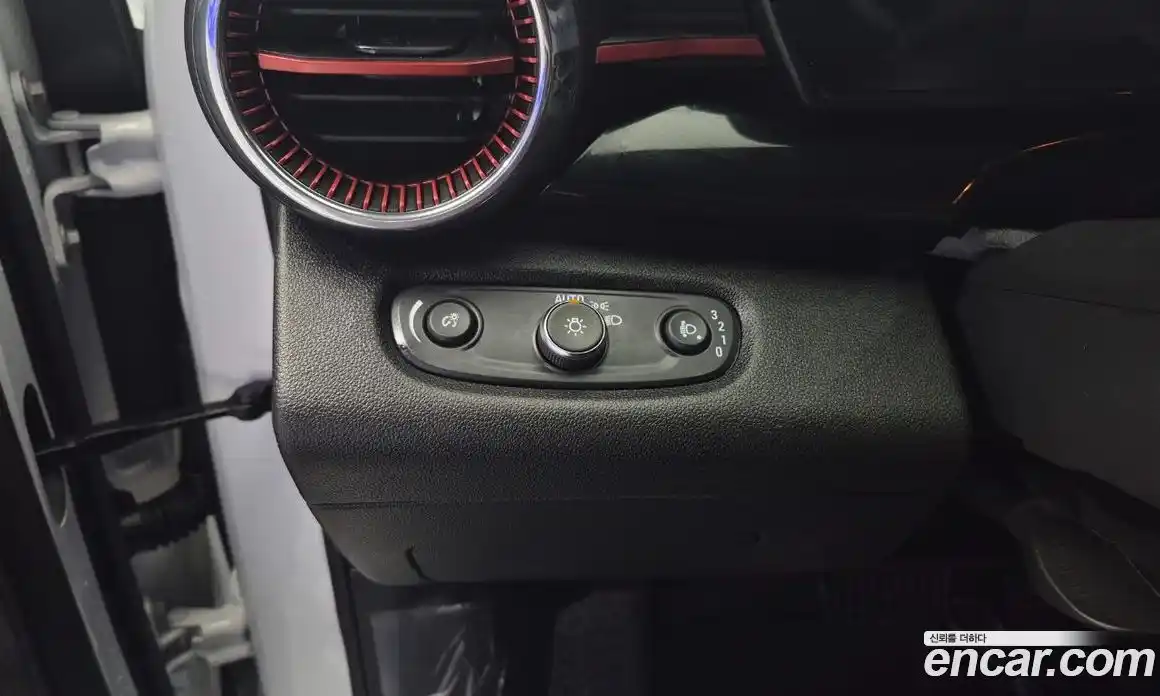 Chevrolet Trax 2025 1.2 Автомат в Москве № 491728, фото 18