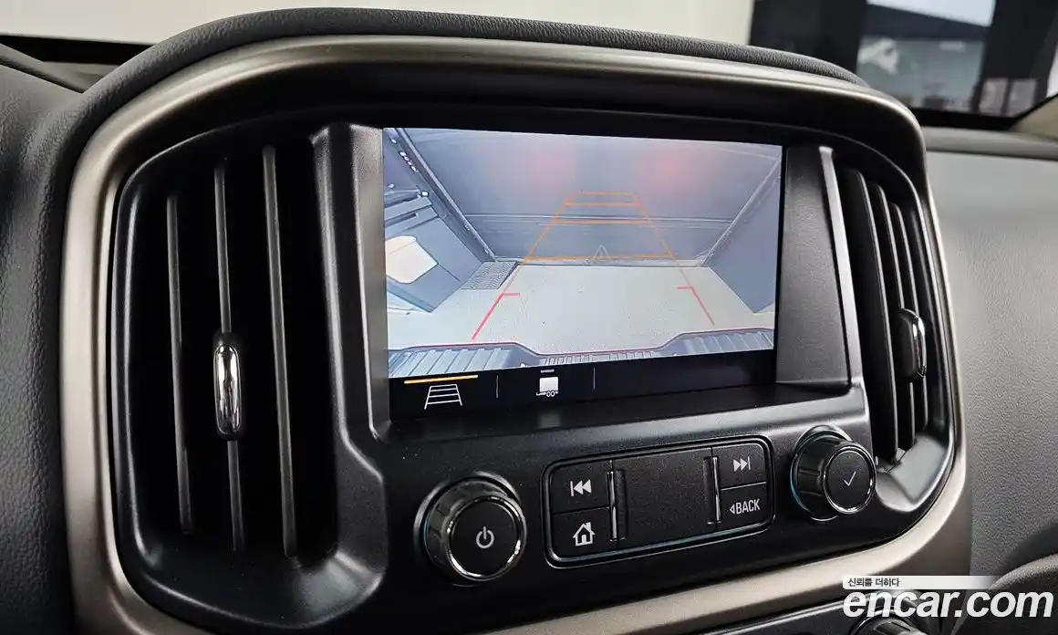 Chevrolet Colorado 2021 3.6 Автомат в Москве № 491736, фото 15