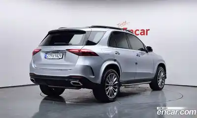 Mercedes-Benz GLE-Class 2023 3.0 Автомат в Москве № 493808, миниатюра 2