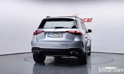 Mercedes-Benz GLE-Class 2023 3.0 Автомат в Москве № 493808, миниатюра 4