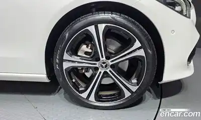 Mercedes-Benz C-Class 2023 2.0 Автомат в Москве № 494307, миниатюра 5