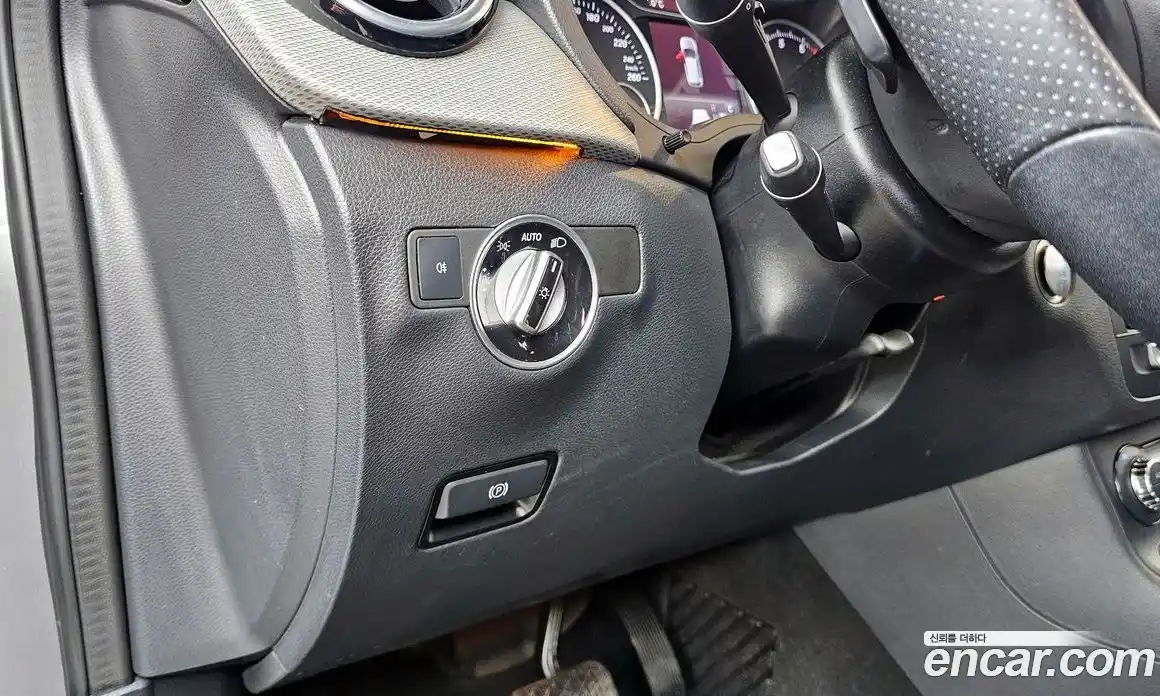 Mercedes-Benz B-Class 2018 2.0 Автомат в Москве № 495085, фото 16