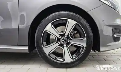 Mercedes-Benz B-Class 2018 2.0 Автомат в Москве № 495085, миниатюра 5