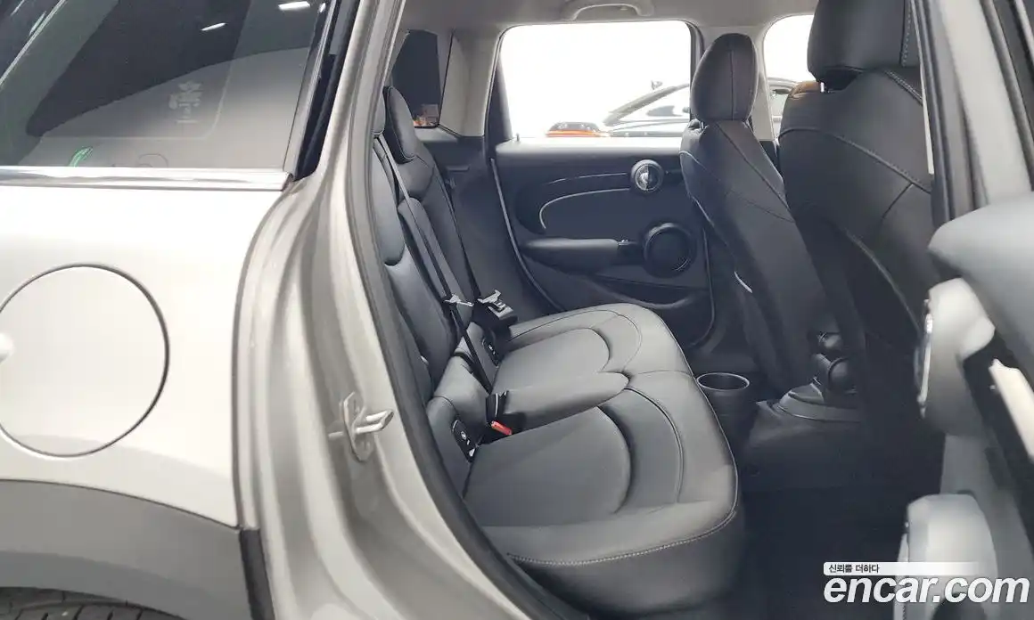 Mini Cooper 2024 1.5 Автомат в Москве № 497025, фото 12