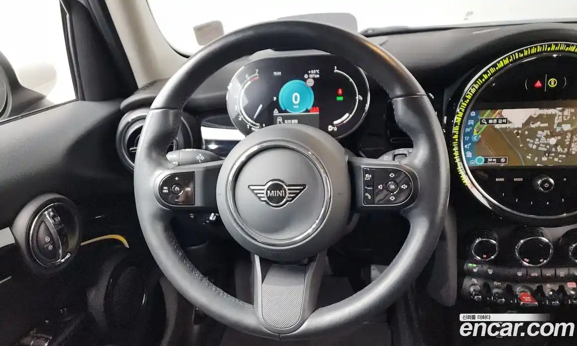 Mini Cooper 2024 1.5 Автомат в Москве № 497025, фото 13