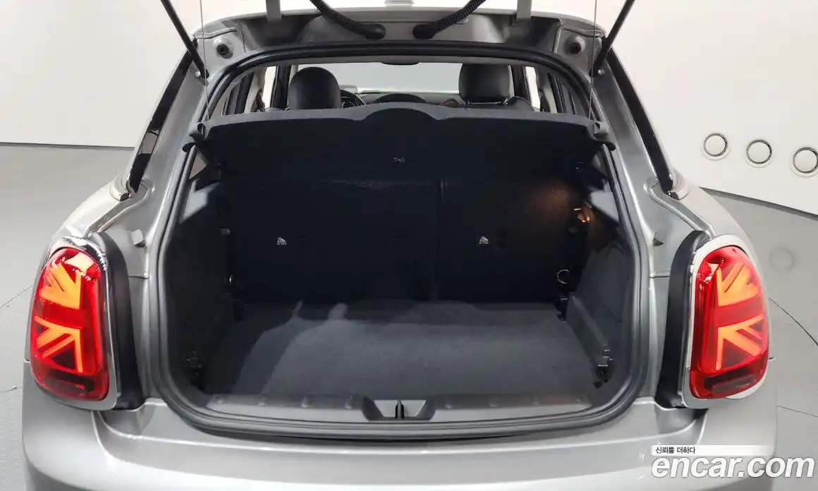 Mini Cooper 2024 1.5 Автомат в Москве № 497025, фото 20