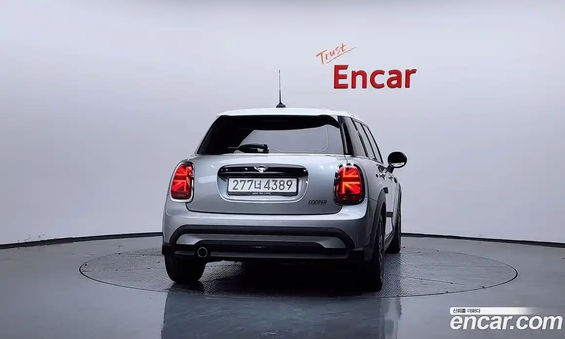 Mini Cooper 2024 1.5 Автомат в Москве № 497025, фото 4