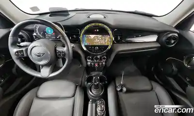 Mini Cooper 2024 1.5 Автомат в Москве № 497025, миниатюра 7