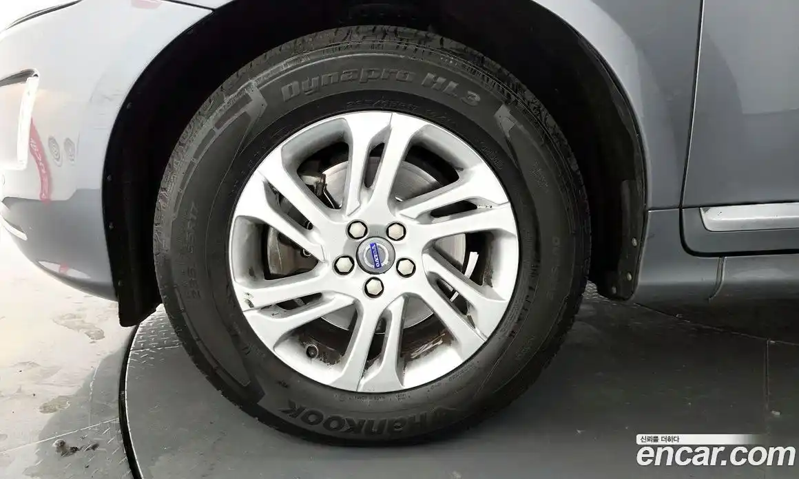 Volvo XC60 2017 2.0 Автомат в Москве № 497750, фото 5