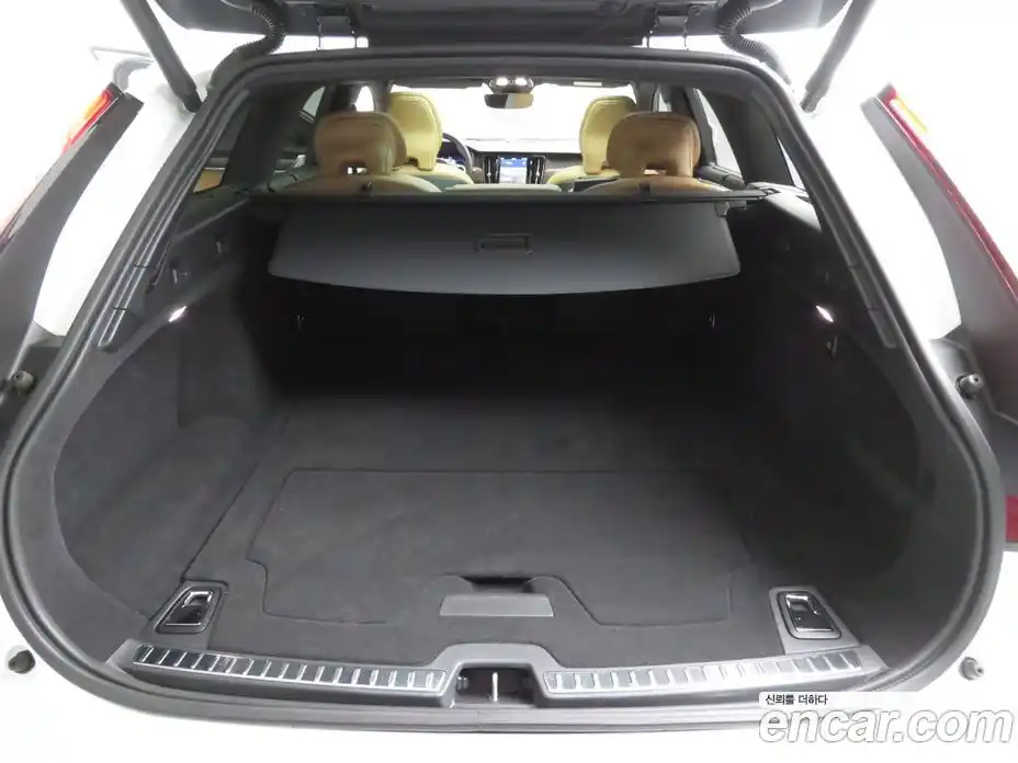 Volvo V90 2025 2.0 Автомат в Москве № 497792, фото 20