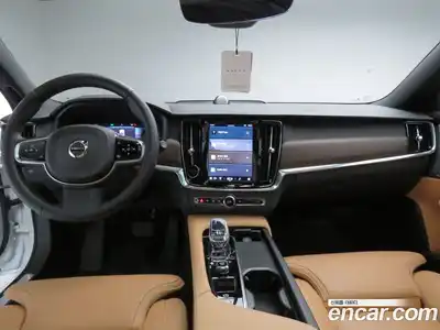 Volvo V90 2025 2.0 Автомат в Москве № 497792, миниатюра 7