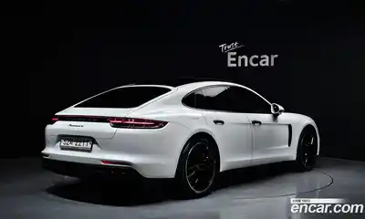 Porsche Panamera 2018 3.0 Автомат в Москве № 498045, миниатюра 2