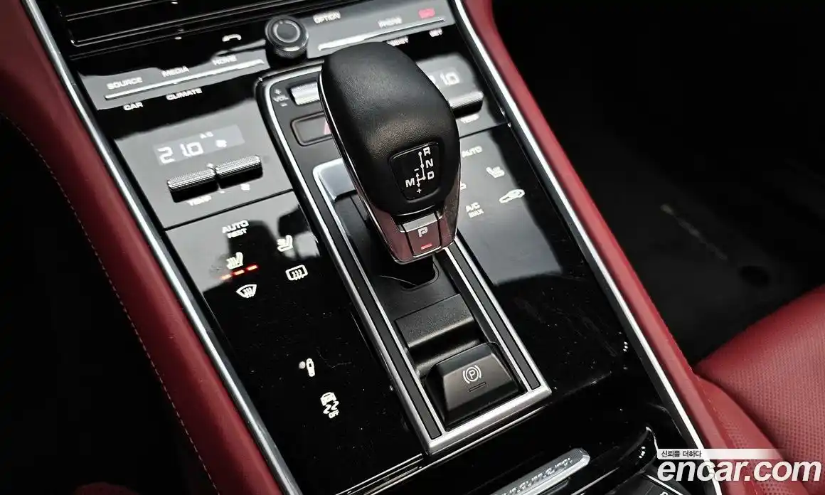 Porsche Panamera 2018 3.0 Автомат в Москве № 498045, фото 9