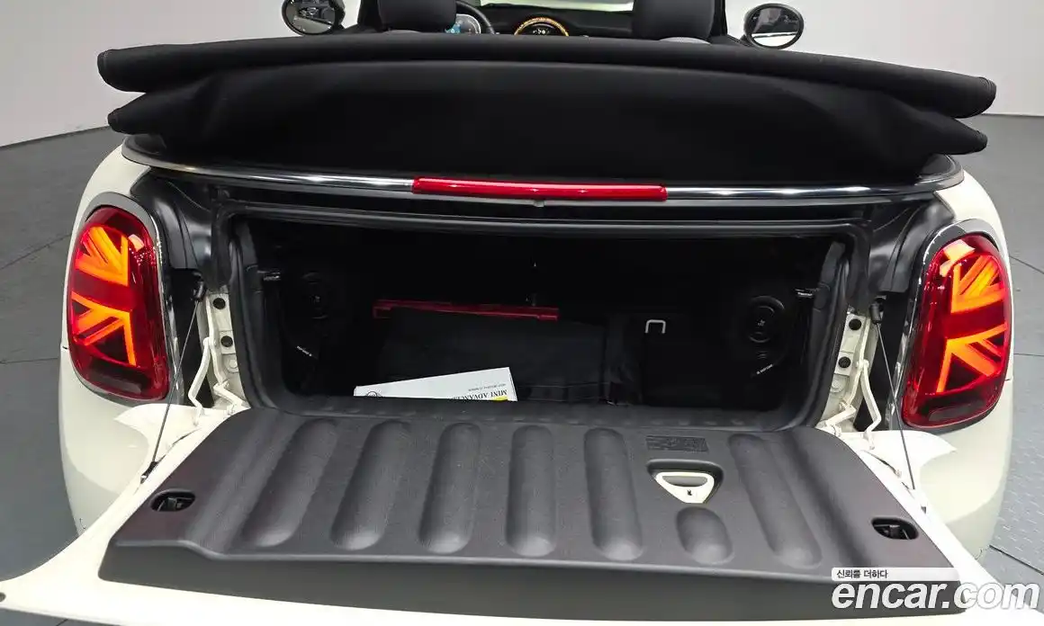 Mini Cooper Convertible 2022 1.5 Автомат в Москве № 499131, фото 19