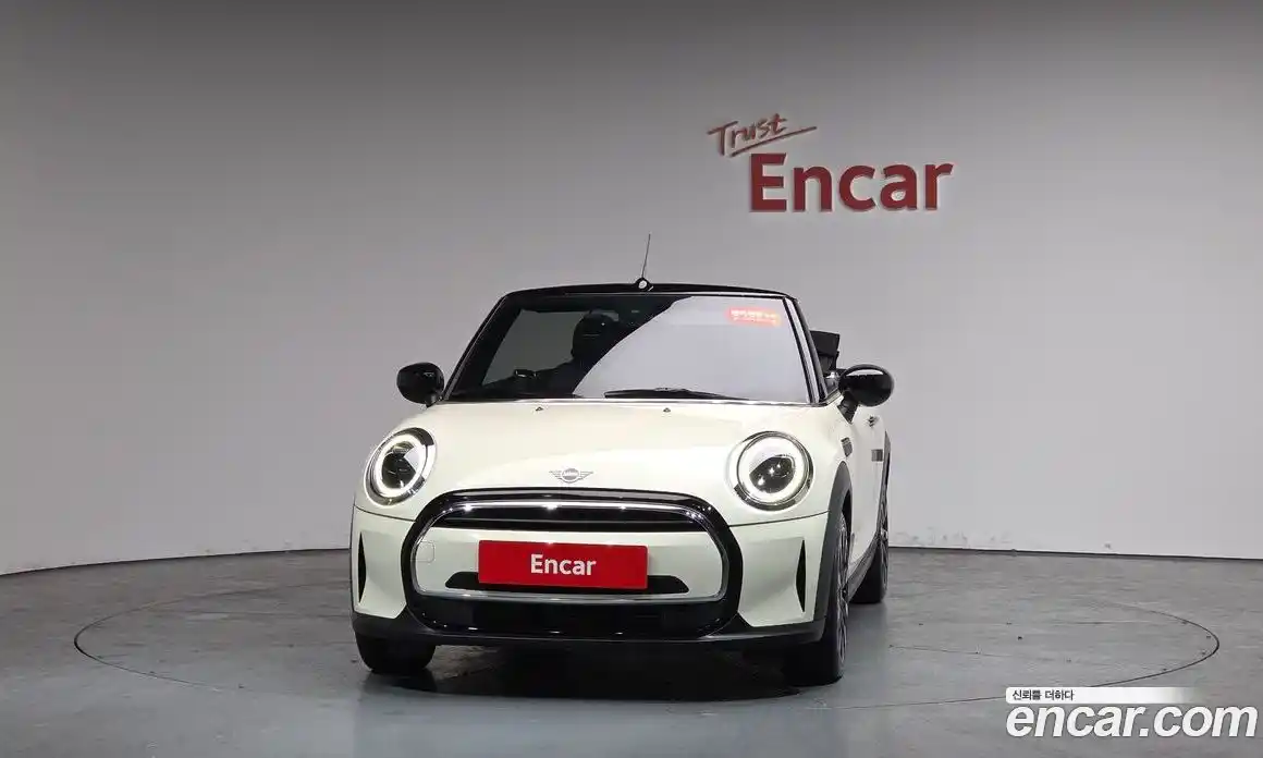 Mini Cooper Convertible 2022 1.5 Автомат в Москве № 499131, фото 2