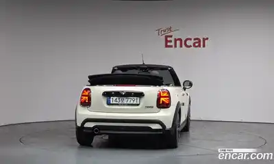 Mini Cooper Convertible 2022 1.5 Автомат в Москве № 499131, миниатюра 3