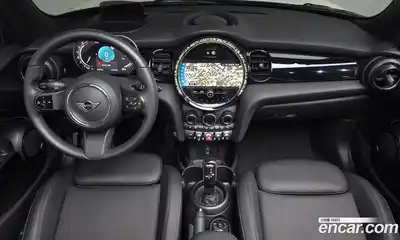 Mini Cooper Convertible 2022 1.5 Автомат в Москве № 499131, миниатюра 6