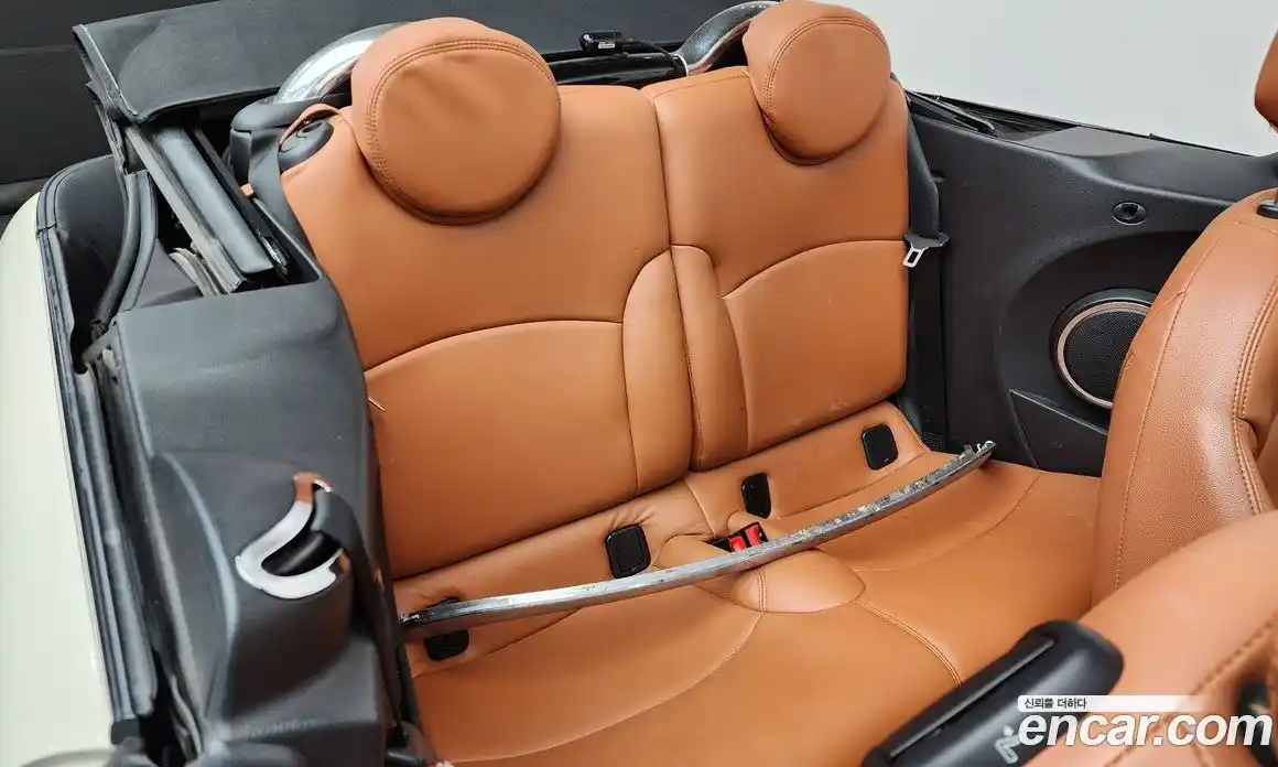 Mini Cooper Convertible 2015 1.6 Автомат в Москве № 499240, фото 12