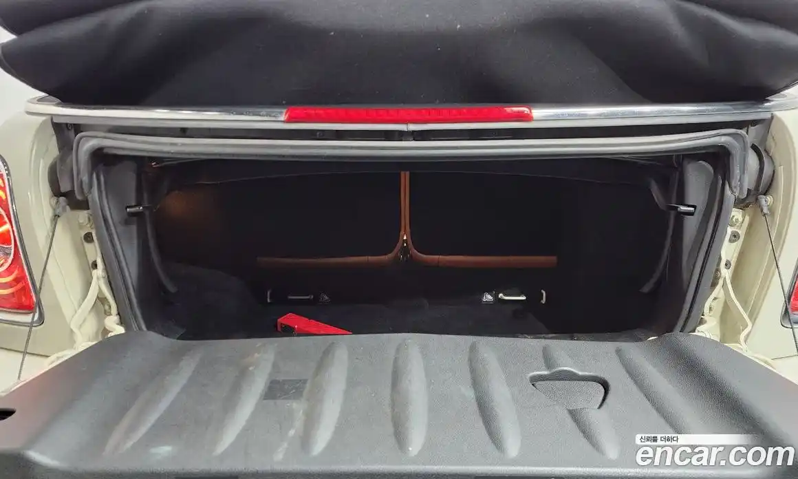 Mini Cooper Convertible 2015 1.6 Автомат в Москве № 499240, фото 20