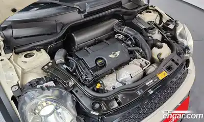 Mini Cooper Convertible 2015 1.6 Автомат в Москве № 499240, миниатюра 6