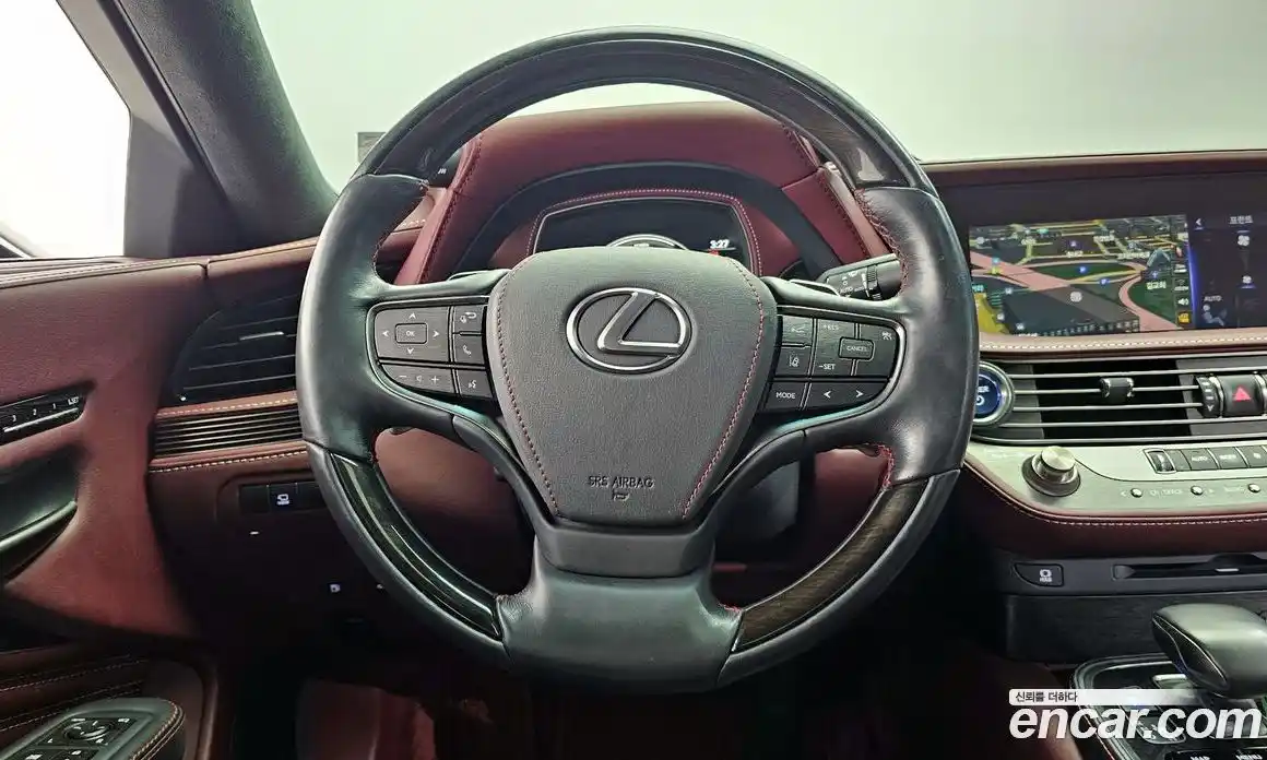 Lexus LS 2018 3.5 Автомат в Москве № 499693, фото 13