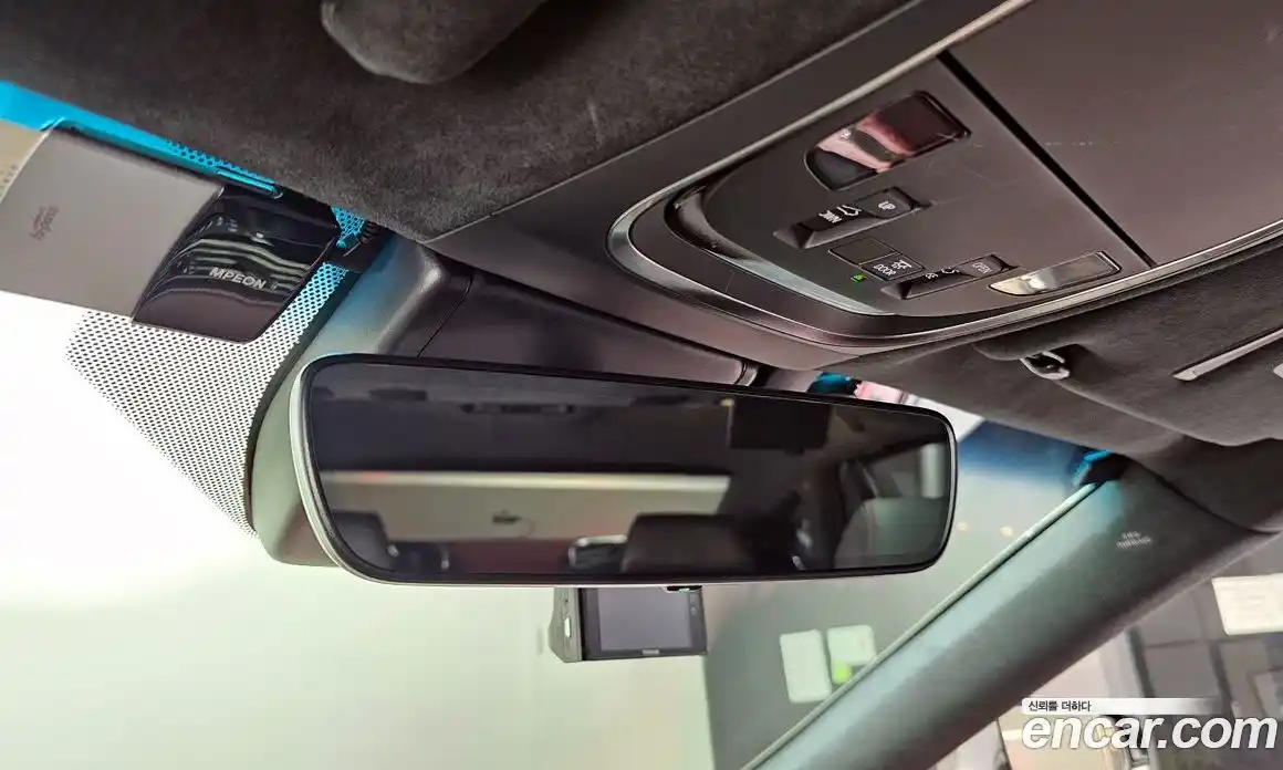 Lexus LS 2018 3.5 Автомат в Москве № 499693, фото 19