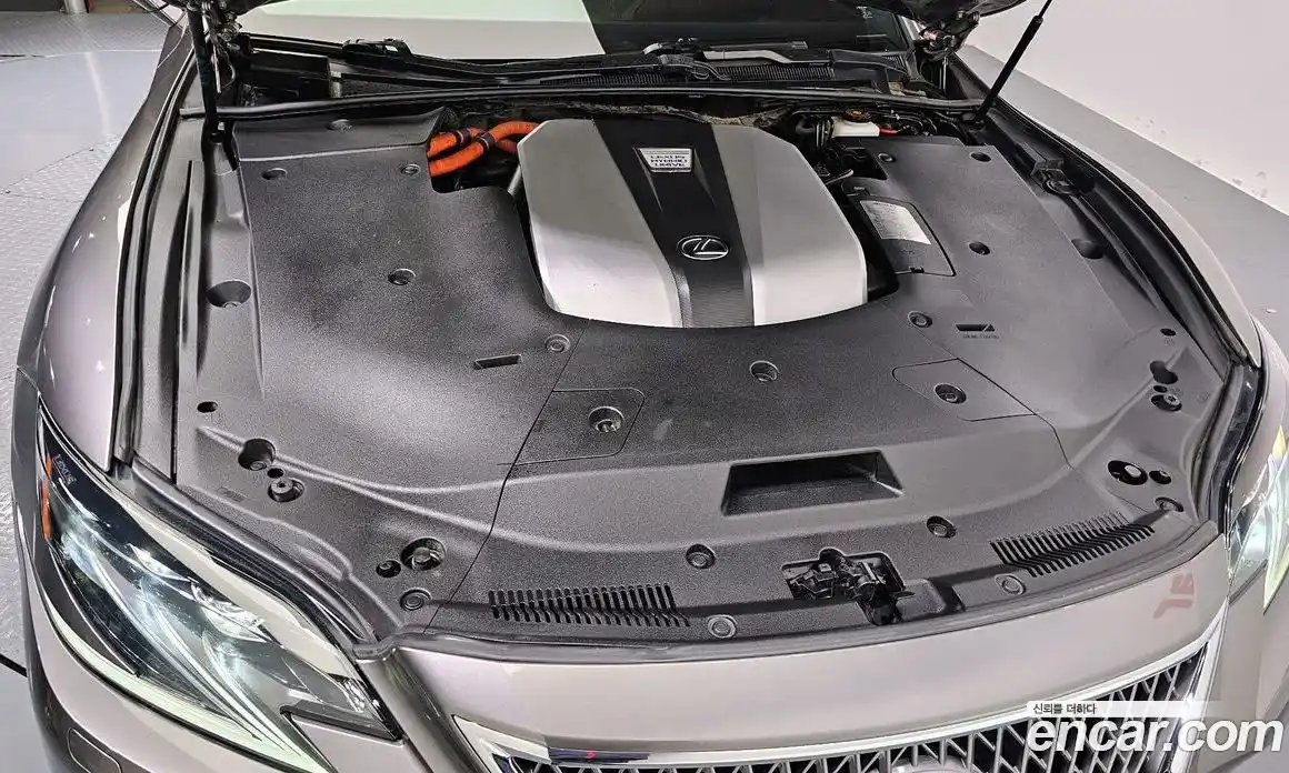 Lexus LS 2018 3.5 Автомат в Москве № 499693, фото 6