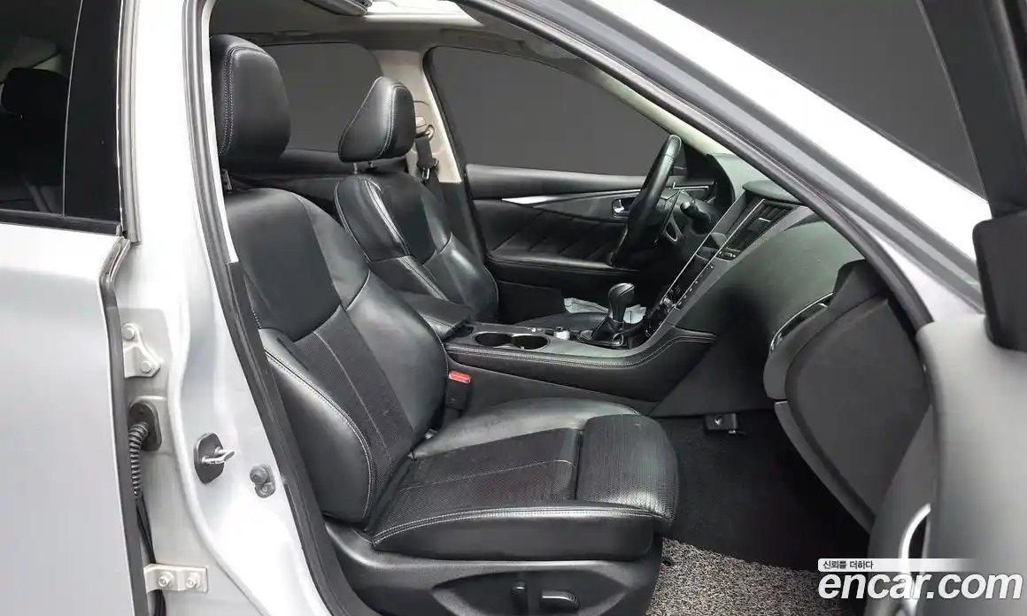 Infiniti Q50 2016 3.5 Автомат в Москве № 500357, фото 11