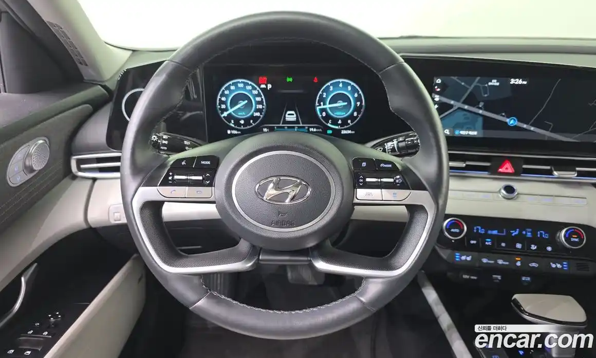 Hyundai Avante 2023 1.6 Автомат в Москве № 517786, фото 14