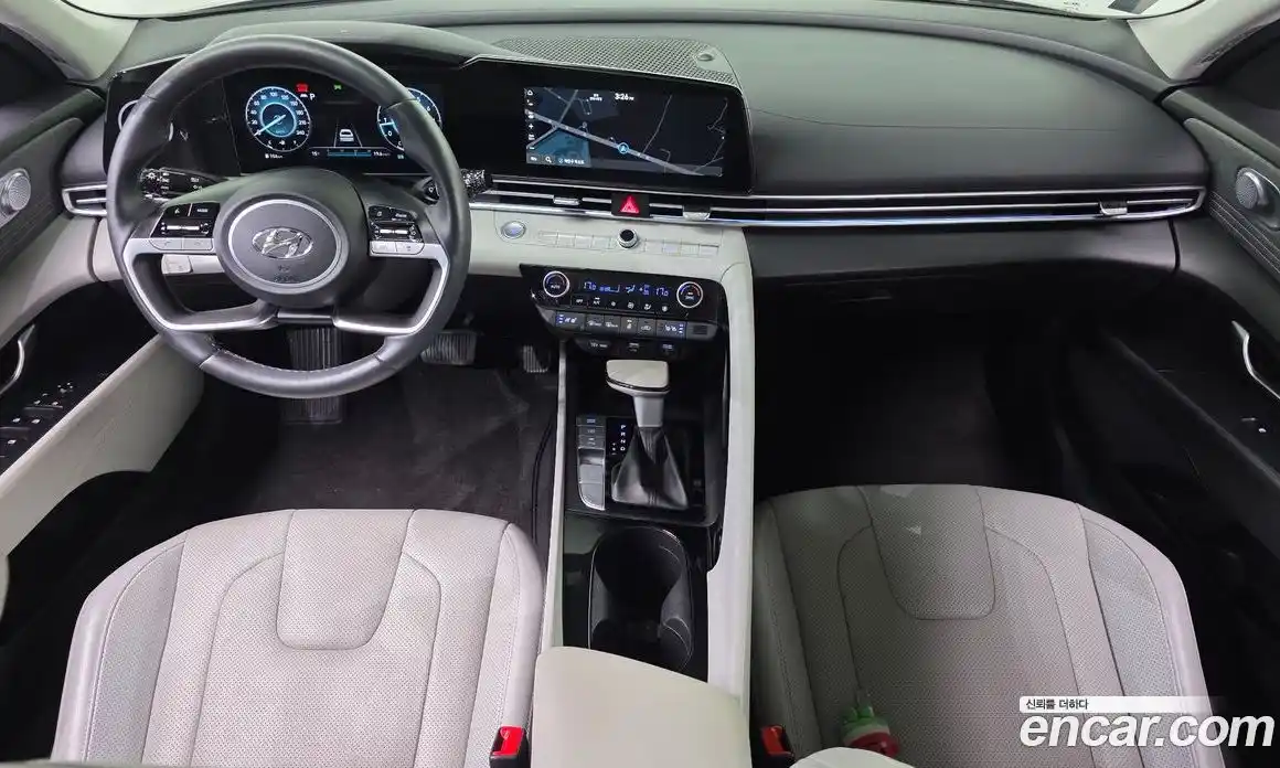 Hyundai Avante 2023 1.6 Автомат в Москве № 517786, фото 7