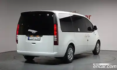 Hyundai Staria, 2025