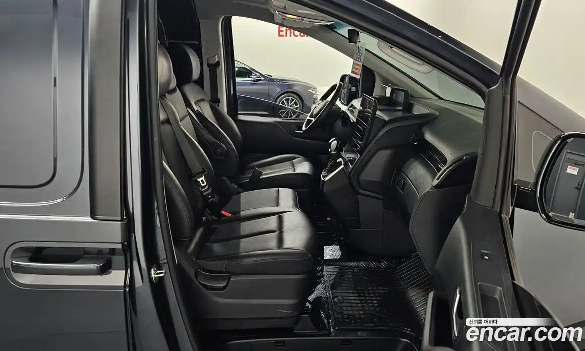 Hyundai Staria 2023 2.2 Автомат в Москве № 518636, фото 11